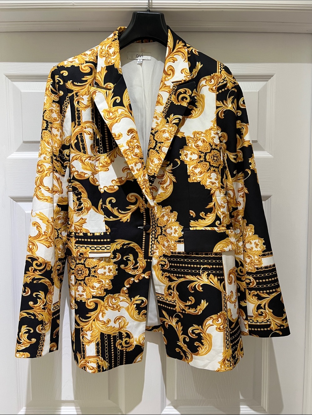 Ovi Black, White & Gold Baroque Print Blazer